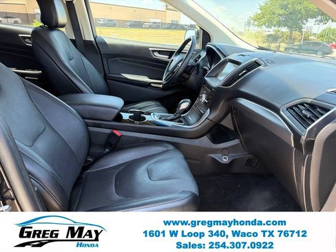Used 2018 Ford Edge Titanium w/ Equipment Group 301A FWD image 32