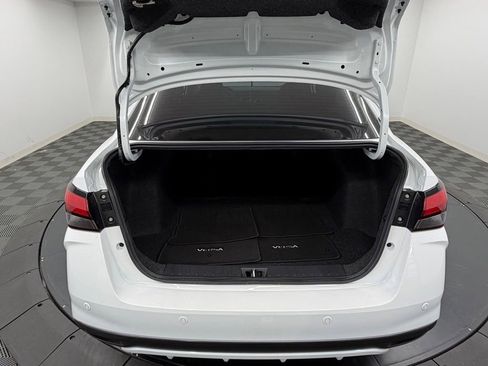 Used 2025 Nissan Versa S w/ Trunk Package FWD image 15