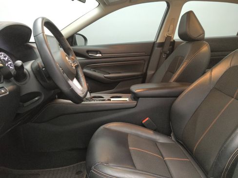 Used 2019 Nissan Altima 2.5 SR FWD image 17