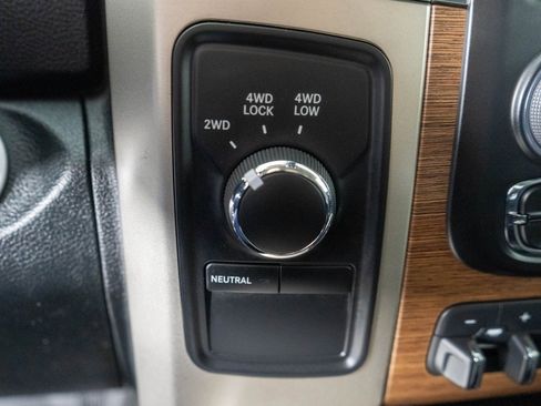 Used 2015 RAM 2500 Laramie w/ Convenience Group image 24