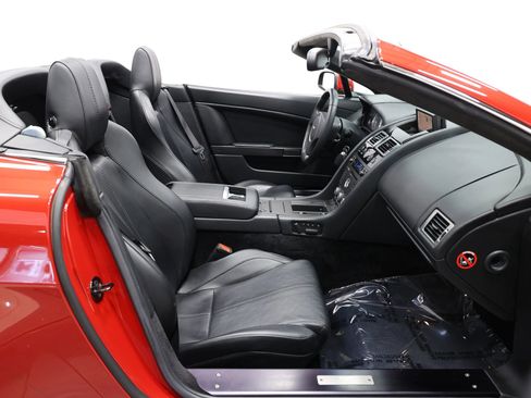 Used 2008 Aston Martin V8 Vantage Roadster RWD image 57