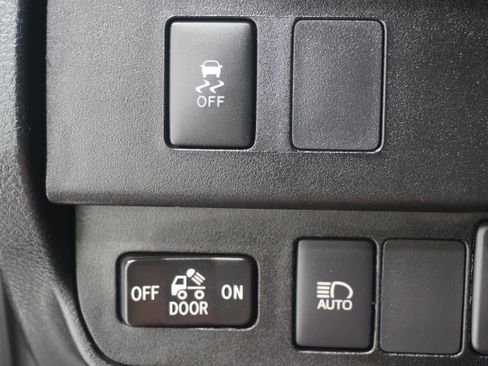 Used 2021 Toyota Tacoma SR5 RWD image 22