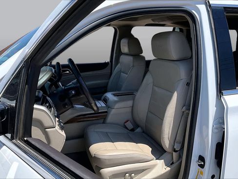 Used 2019 GMC Yukon Denali w/ Denali Ultimate Package AWD/4WD image 8