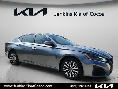 Used 2023 Nissan Altima 2.5 SV