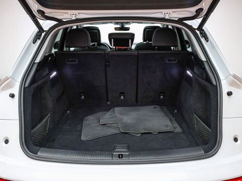 Used 2025 Audi Q5 2.0T Premium Plus w/ Premium Plus Package image 29