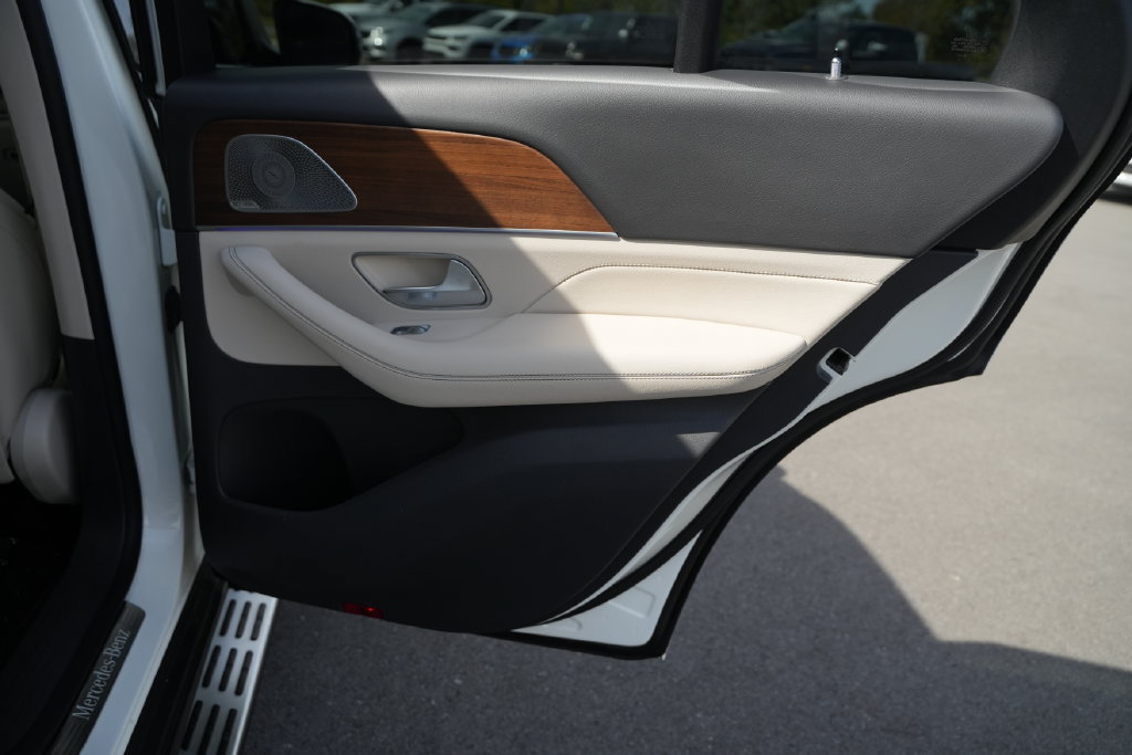Used 2020 Mercedes-Benz GLE 350 image 24