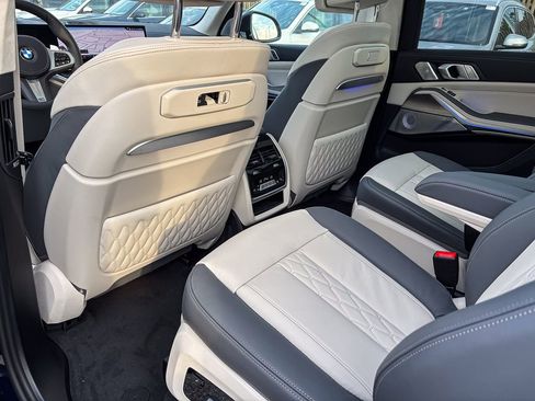 New 2026 BMW X7 xDrive40i image 36