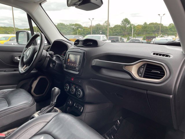 Used 2016 Jeep Renegade Limited AWD/4WD image 28