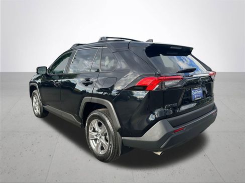Used 2024 Toyota RAV4 LE AWD/4WD image 9