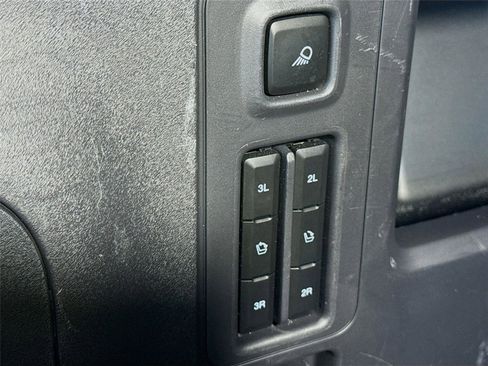 Used 2025 Ford Expedition Max Platinum w/ Stealth Performance Package AWD/4WD image 24