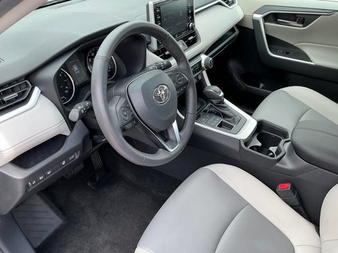 Used 2021 Toyota RAV4 XLE Premium AWD/4WD image 13