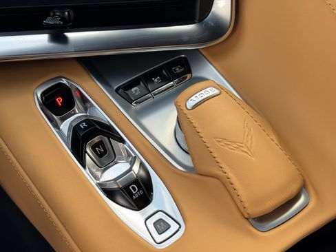 Used 2021 Chevrolet Corvette Stingray Premium Cpe w/ Z51 Performance Package image 27