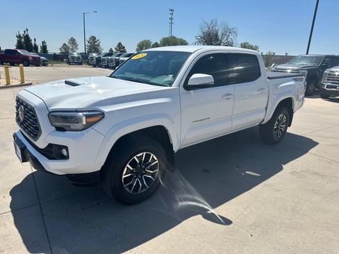 Used 2023 Toyota Tacoma TRD Sport AWD/4WD image 30