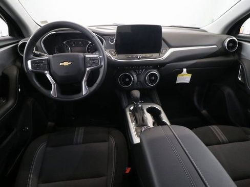 New 2025 Chevrolet Blazer LT w/ Convenience Package image 11