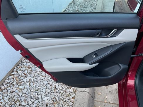 Used 2018 Honda Accord LX image 16