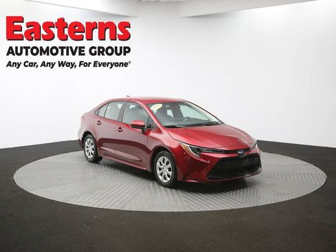 Used 2022 Toyota Corolla LE image 45