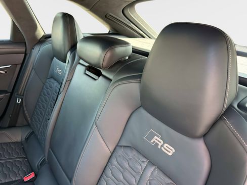 Used 2024 Audi RS 6 performance image 33