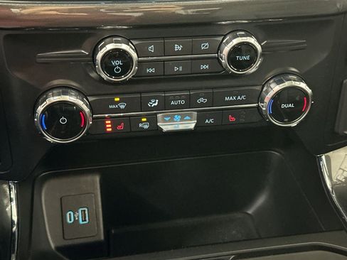 Used 2022 Ford F150 XLT w/ Equipment Group 302A High image 26