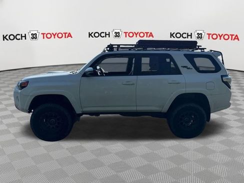 Used 2021 Toyota 4Runner TRD Off-Road Premium w/ Moonroof Package image 4