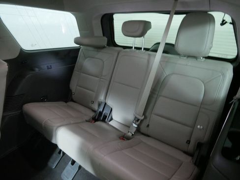 Used 2023 Lincoln Navigator Reserve image 17