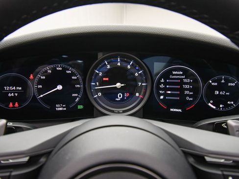 Used 2022 Porsche 911 Targa 4S image 13