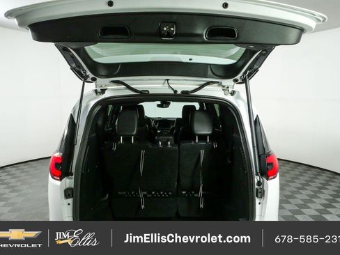 Used 2022 Chrysler Pacifica Touring-L w/ S Appearance Package FWD image 28