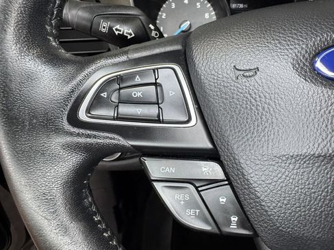 Used 2018 Ford Escape SEL w/ Ford Safe & Smart Package AWD/4WD image 17