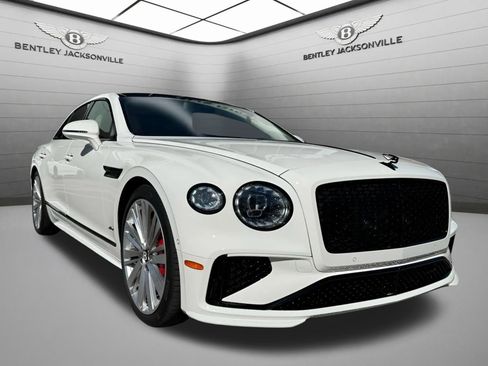 Used 2025 Bentley Flying Spur Plug-In Hybrid AWD/4WD image 14