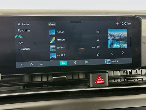 Used 2026 Kia Carnival FWD image 21