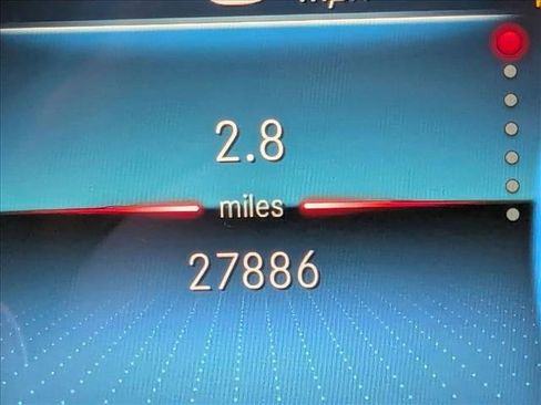 Used 2023 Mercedes-Benz E 350 Sedan image 8