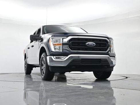 Certified 2021 Ford F150 XLT image 32