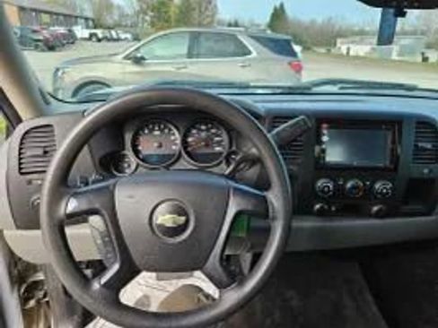 Used 2012 Chevrolet Silverado 1500 LS image 17