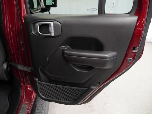 Used 2021 Jeep Wrangler Unlimited Sport AWD/4WD image 43