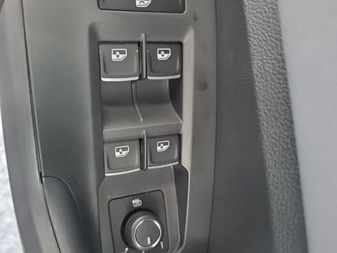 New 2027 Volkswagen Jetta SE FWD image 19