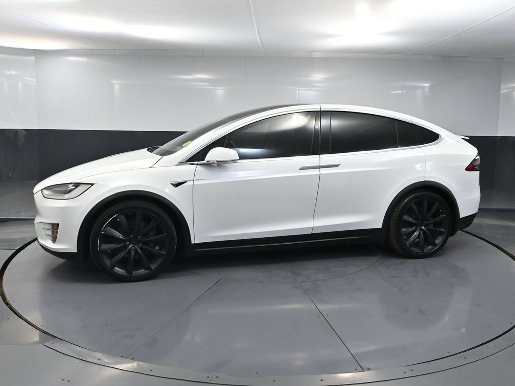 Used 2018 Tesla Model X 100D AWD/4WD image 7