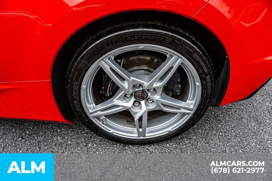 Used 2021 Chevrolet Corvette Stingray Preferred Cpe w/ Z51 Performance Package RWD image 22