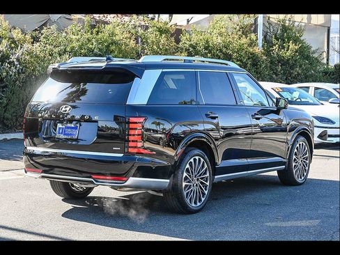 Certified 2026 Hyundai Palisade Calligraphy AWD/4WD image 4