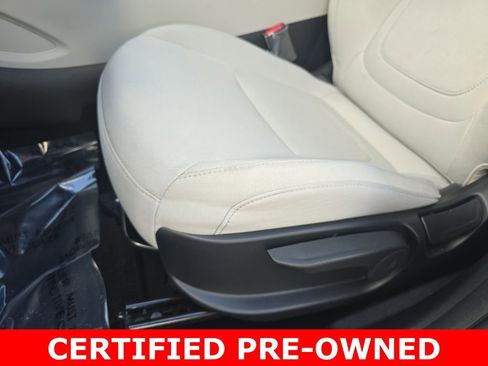Used 2025 Hyundai Tucson SE FWD image 30