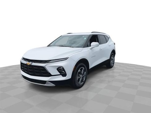 Certified 2024 Chevrolet Blazer LT AWD/4WD image 4
