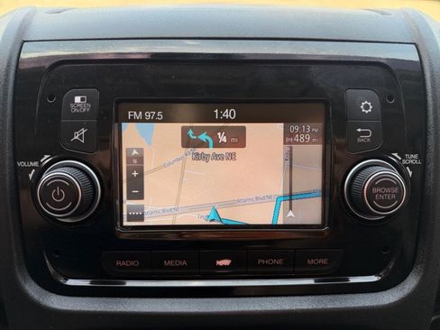 Used 2018 RAM ProMaster 2500 FWD image 17