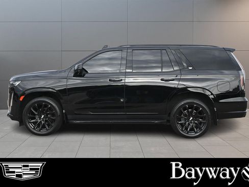 Used 2023 Cadillac Escalade Sport w/ LPO, ONYX Package RWD image 3