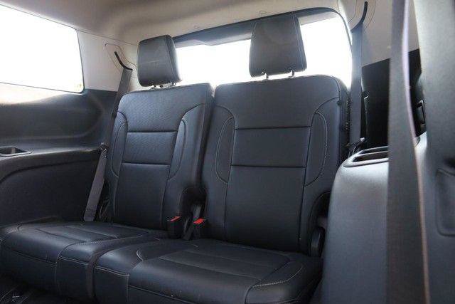 Used 2023 GMC Acadia SLT AWD/4WD image 27