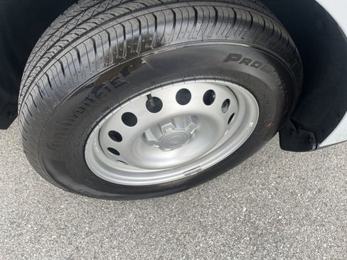 New 2025 Ford Maverick XL w/ Equipment Group 101A image 18