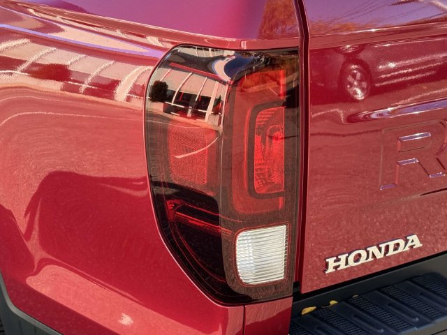 Certified 2025 Honda Ridgeline RTL image 9