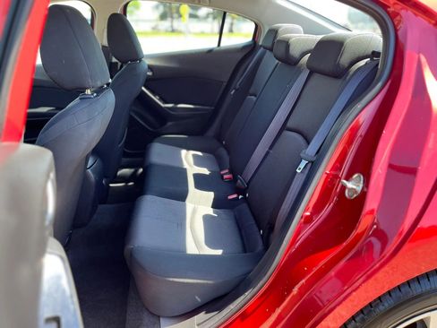 Used 2017 MAZDA MAZDA3 Sport FWD image 12