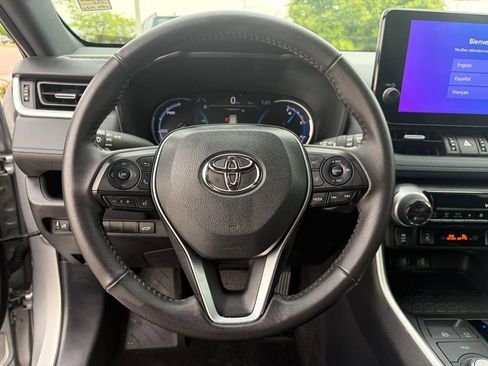 Used 2024 Toyota RAV4 XSE AWD/4WD image 26