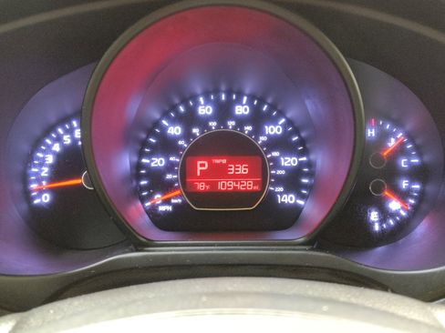 Used 2019 Kia Soul + FWD image 23