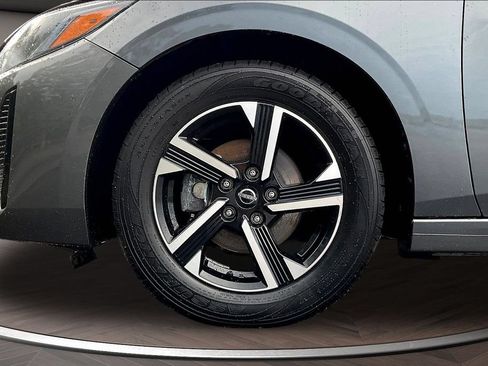 Used 2024 Nissan Sentra SV FWD image 36