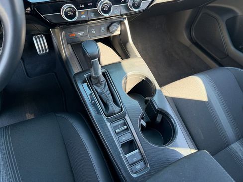Used 2025 Honda Civic Sport image 39