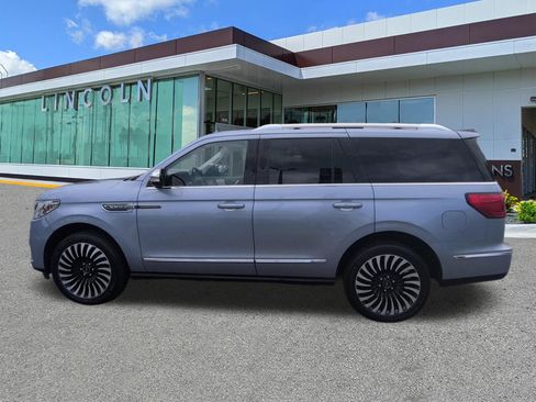 Used 2021 Lincoln Navigator Black Label w/ Cargo Convenience Package AWD/4WD image 8